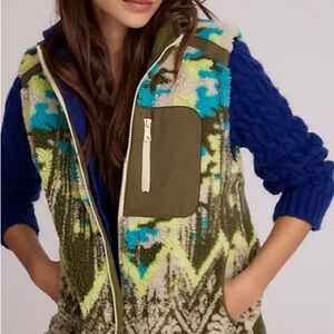 Anthropologie Pilcro Camo Sherpa Vest in Green Motif